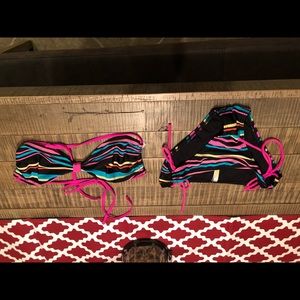 Bandeau top bikini with bikini 👙 cut bottom